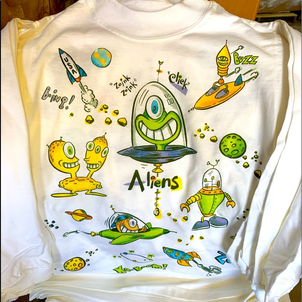 🌹NEW Aliens 👽 Long Sleeve Tee with Turtle Neck